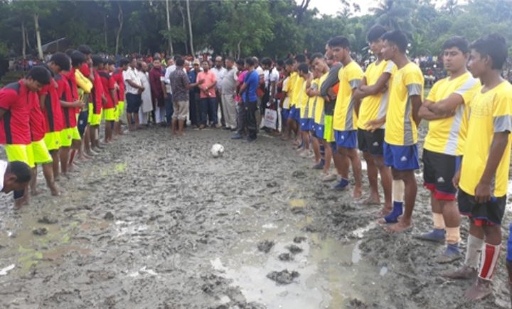 তজুমদ্দিনে বঙ্গবন্ধু গোল্ডকাপ ফুটবল টুনার্মেন্টের উদ্বোধন