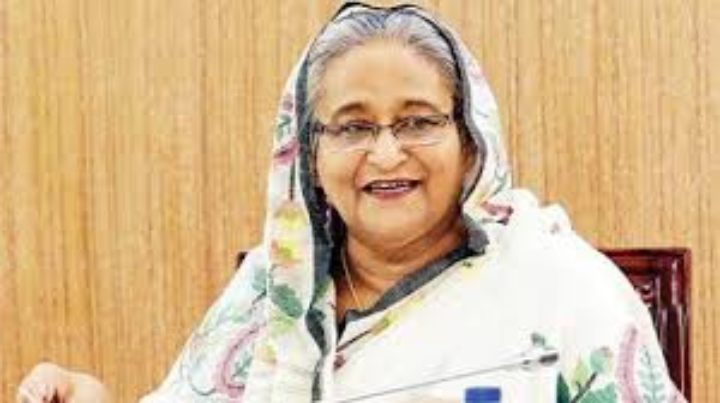 প্রধানমন্ত্রী আবুধাবি পৌঁছেছেন