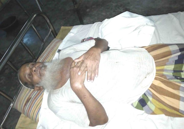দৌলতখানে জমি বিরোধকে কেন্দ্র করে স্বামী-স্ত্রীকে পিটিয়ে আহত