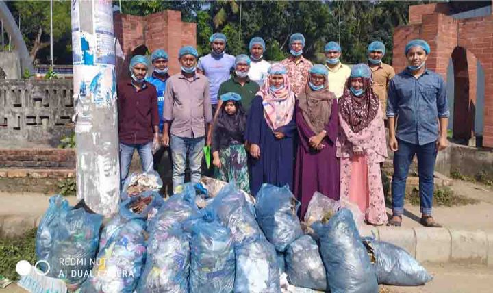 ভোলা সেচ্ছাসেবী সংগঠন বিডি ক্লিনের পরিচ্ছন্নতা অভিযান