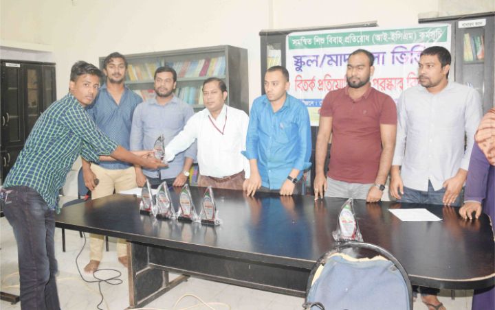 ভোলায় ক্লাব ভিত্তিক বির্তক প্রতিযোগী অনুষ্ঠিত