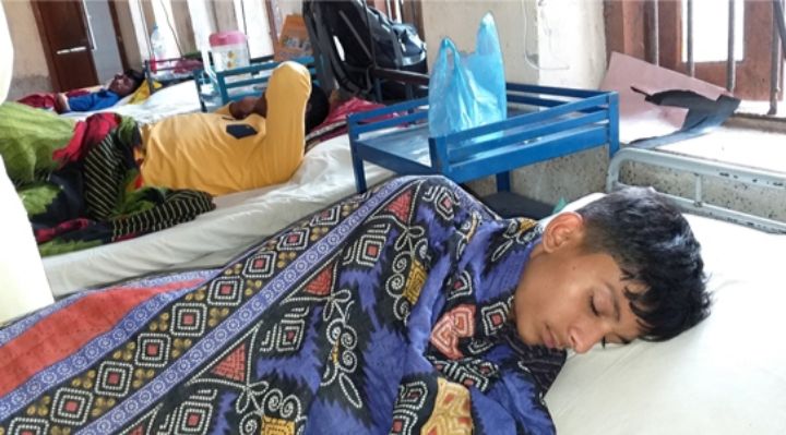 তজুমদ্দিনে ইভটিজিংয়ের প্রতিবাদ করায় শিক্ষার্থীর উপর বখাটের হামলা