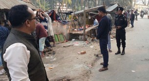 ভোলা হাসপাতাল এলাকায় অবৈধ স্থাপনা উচ্ছেদ