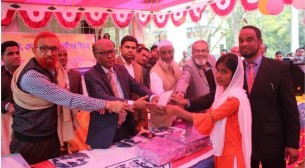 দৌলতখানে হাসিনা নিজাম মাধ্যমিক বিদ্যালয়ে কৃতি শিক্ষার্থীদের সংবর্ধনা