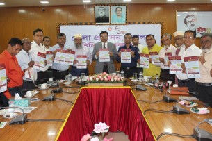 করোনা প্রতিরোধে সচেতন করতে  ভোলায় লিফলেট বিতরণ কার্যক্রম শুরু