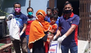 ভোলায় ওয়ালটনের উদ্যোগে খাদ্য সামগ্রী বিতরণ