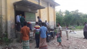 অবশেষে লামোহনের সেই প্রভাশালী চাল ব্যবসায়ীর  শেষ রক্ষা হলো না: থানায় মামলা