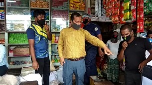 দৌলতখানে রমজানে বেশি দামে পণ্য বিক্রির দায়ে ৮ ব্যবসায়ীর জরিমানা