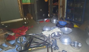লালমোহনে সংখ্যালঘু পরিবারের বাড়িতে হামলা: আহত ১০