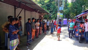 ভোলায় প্রকাশ্যে ঘুরে বেড়াচ্ছেন করোনা রোগী: এলাকায় আতংক