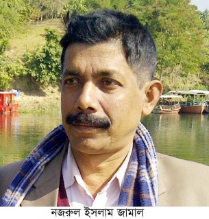 লালমোহনে মুক্তিযোদ্ধার সন্তানের উপর দুর্বৃত্তদের হামলা