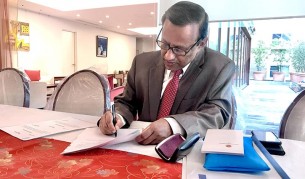 টোকিওতে রাষ্ট্রদূত হিসেবে যোগ দিলেন  ভোলার কৃতি সন্তান শাহাবুদ্দিন আহমদ