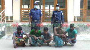 ভোলায় নিষেধাজ্ঞা অমান্য করায়  ৩৪ জেলের জেল জরিমানা