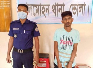 লালমোহনে পুলিশের উপর হামলাকারী মাদক ব্যবসায়ী গ্রেফতার