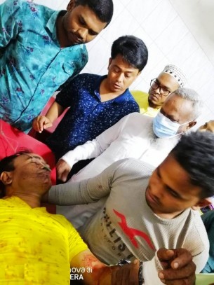 ভোলার লালমোহনে স্বেচ্ছাসেবক লীগ  নেতার হাতের কব্জি কর্তন