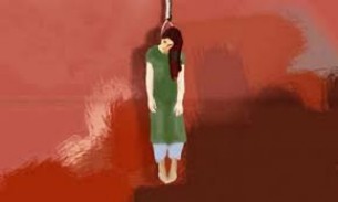 চরফ্যাসনে গৃহবধূর ঝুলন্ত লাশ উদ্ধার