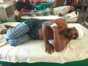 দৌলতখানে মেম্বারের ভাই পিটালেন গ্রাম পুলিশের ছেলেকে