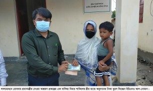 লালমোহনে বিদ্যুৎস্পৃষ্টে মারা যাওয়া ব্যক্তির পরিবারকে আর্থিক সহায়তা