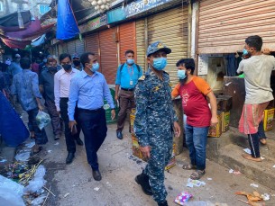 ভোলায় লকডাউনের বিধি নিষেধ ভঙ্গ করায় ৫২ জনকে অর্থদণ্ড