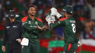 সাকিব-নাইম নৈপুণ্যে বিশ্বকাপ আশা বাঁচিয়ে রাখলো টাইগাররা