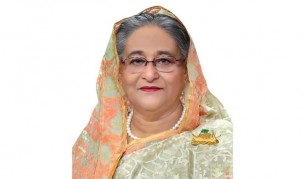 ‘বিদেশে যেতে কেউ যেন অতিরিক্ত টাকা না দেন’