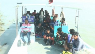ভোলার মেঘনায় নিষেধাজ্ঞা উপেক্ষা করে মাছ শিকার করায় ৪৫ জেলেকে আটক