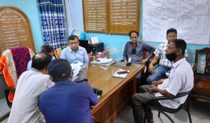 ২২ দিন পর স্কুলে ফিরলেন শিক্ষক হৃদয় মণ্ডল