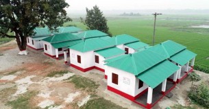 আজ ৩৩ হাজার পরিবারকে ঈদ উপহার দিচ্ছেন প্রধানমন্ত্রী