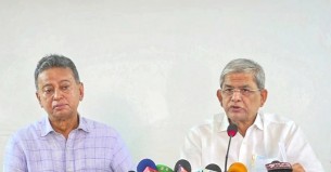 রোহিঙ্গা সংকটে কার্যকরী কোনো পদক্ষেপ নেয়নি সরকার: ফখরুল