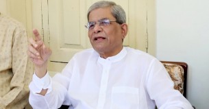 ‘ভারত সফরে প্রধানমন্ত্রী সবসময় দিয়ে এসেছেন, কিছু আনেননি’