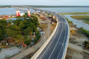 দক্ষিণ-পশ্চিমাঞ্চলের কোটি মানুষের স্বপ্নের বঙ্গমাতা সেতুর উদ্বোধন আগামীকাল