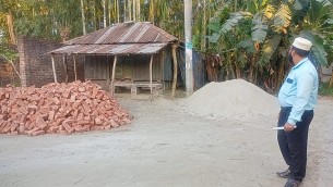 লালমোহনে মুক্তিযোদ্ধা পরিবারের জমি জবর দখলের  অভিযোগ