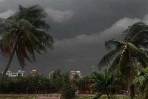 আট বিভাগে বৃষ্টি বা বজ্রসহ বৃষ্টির সম্ভাবনা