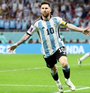 নিজ মাঠে প্রত্যাবর্তনের ম্যাচে মেসির গোল