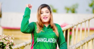 বাংলাদেশ ক্রিকেট দলকে নিয়ে শিল্পী বিশ্বাসের গান
