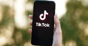 বাংলাদেশ থেকে সাড়ে ৪২ লাখ ভিডিও সরালো টিকটক
