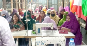সেলাই প্রশিক্ষণ পেয়ে তজুমদ্দিনে ৩০ নারীর উদ্যোক্তা হওয়ার চেষ্টা