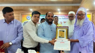 ভোলার বোরহানউদ্দিনে শিক্ষকদের সম্মাননা ও  পুরস্কার বিতরণ