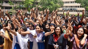 এসএসসি ও সমমানের পরীক্ষার ফল প্রকাশ : পাসের হার ৮০.৩৯ শতাংশ