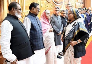 ব্রিকস শীর্ষ সম্মেলনে যোগ দিতে জোহোনেসবার্গের উদ্দেশে রওয়ানা দিয়েছেন প্রধানমন্ত্রী