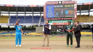 ভারতের বিপক্ষে টস হেরে ব্যাটিংয়ে বাংলাদেশ