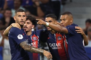 লিগ ওয়ান: এমবাপ্পের জোড়া গোলে পিএসজির বড় জয়