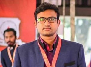 ঢাকা বিভাগের শ্রেষ্ঠ প্রধান শিক্ষক কাশিয়ানীর দেবাশীষ