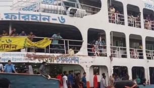 ঢাকা থেকে চরফ্যাশনে যাওয়া যাত্রীর মায়ের মৃত্যুর খবরে মানবিকতার নজির  দেখাল লঞ্চ কর্তৃপক্ষ