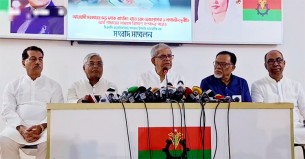 অর্থপাচারে দেশের অর্থনীতি ফোকলা হয়ে গেছে: ফখরুল