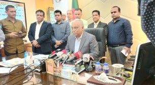 তারেকের নেতৃত্ব না মানা নেতারা নির্বাচন করবেন: স্বরাষ্ট্রমন্ত্রী