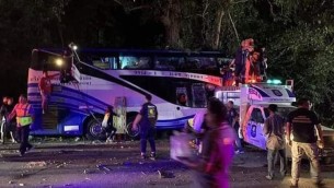 থাইল্যান্ডের বাস দূর্ঘটনায় ১৪ জনের মৃত্যু