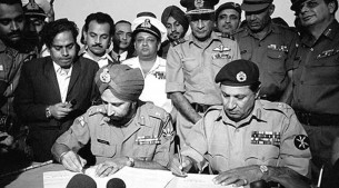 ১৯৭১-এর ভারতীয় বীর যোদ্ধা আত্মসমর্পণ আলোচনার পূর্বকথা জানালেন