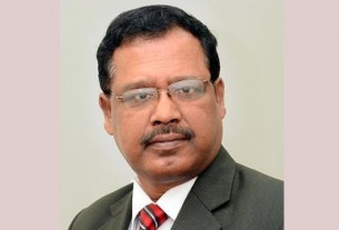 প্রধানমন্ত্রীর ‘স্পীচ রাইটার’ পদে পুনর্নিয়োগ পেলেন নজরুল