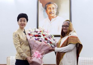 দেশের উন্নয়ন অগ্রযাত্রাকে মসৃণ করতে চীনের কাছে আরও সহযোগিতা চেয়েছেন প্রধানমন্ত্রী